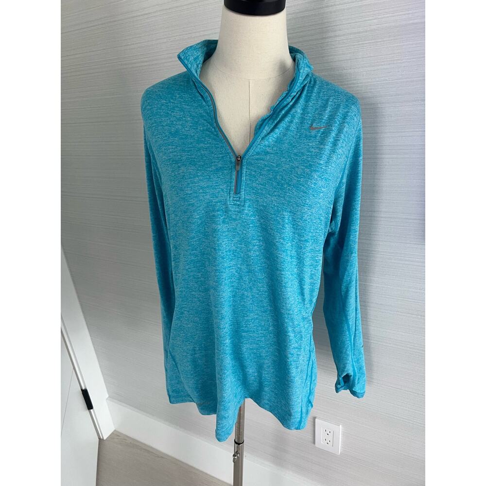 Nike Women’s Element 1/2 Zip L.S Running Shirt - Light Blue. Size Large